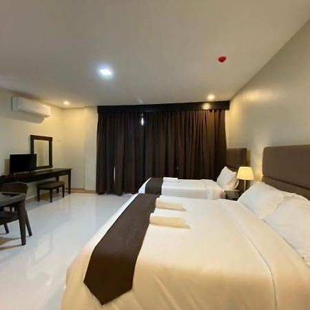 Отель Eight Breeze Baclayon Экстерьер фото
