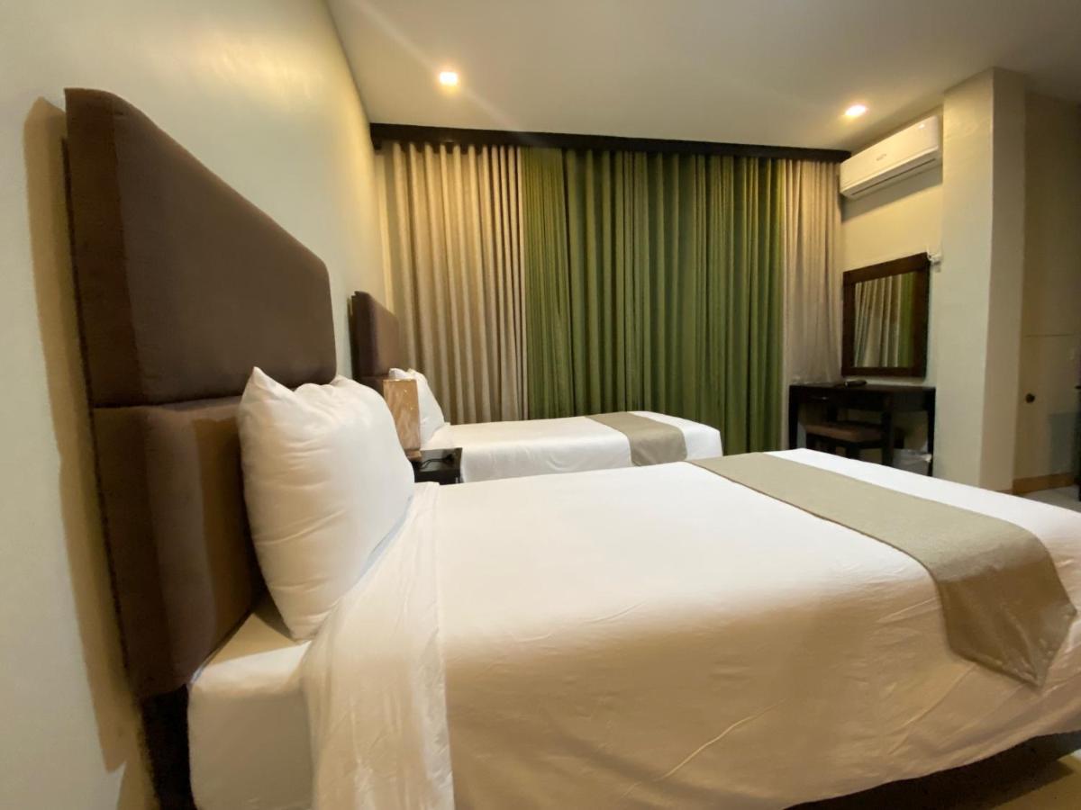Отель Eight Breeze Baclayon Экстерьер фото