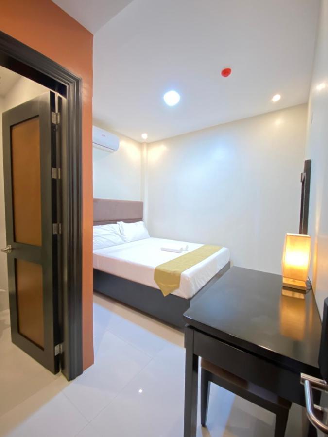 Отель Eight Breeze Baclayon Экстерьер фото