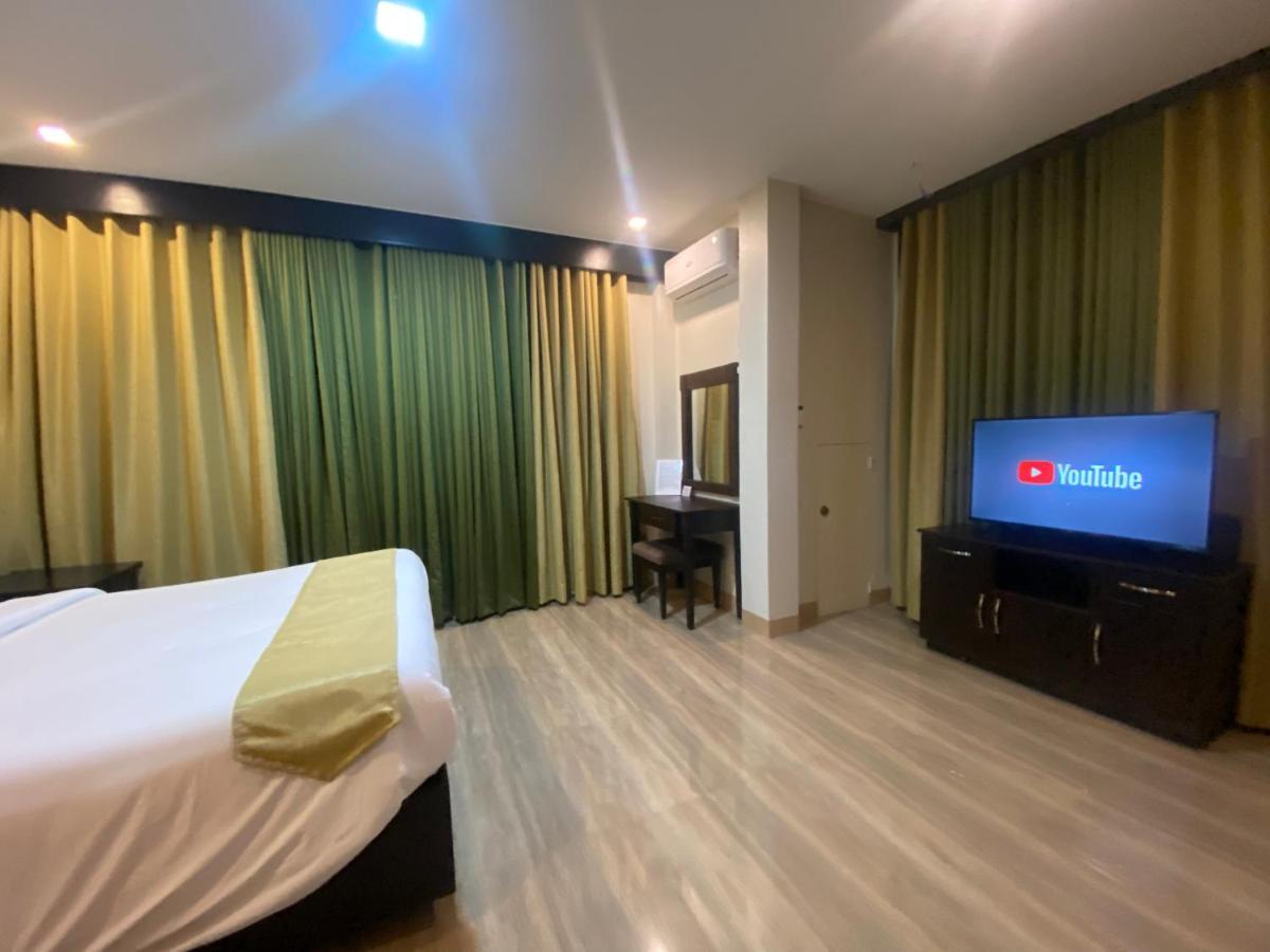 Отель Eight Breeze Baclayon Экстерьер фото