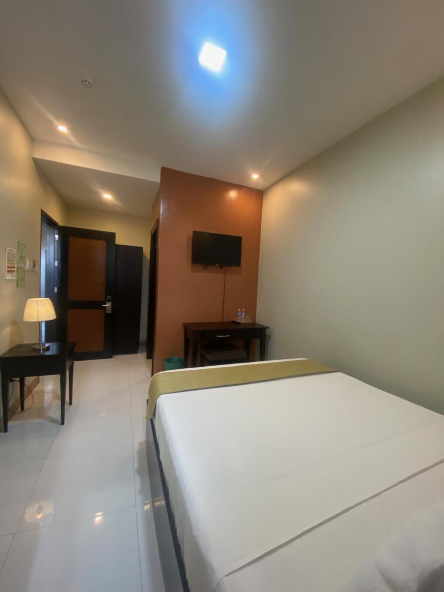 Отель Eight Breeze Baclayon Экстерьер фото
